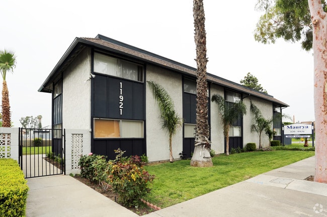 Primary Photo - Maurya Apartments