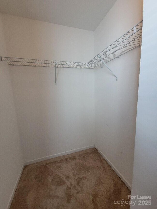Building Photo - 1349 Haestad Ct