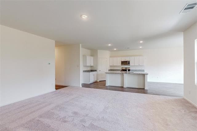 Building Photo - 1649 Whitworth Dr