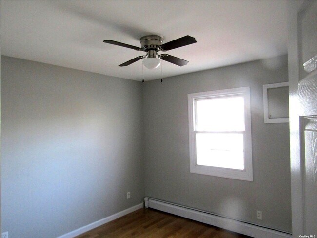 Building Photo - 93-15 240th St