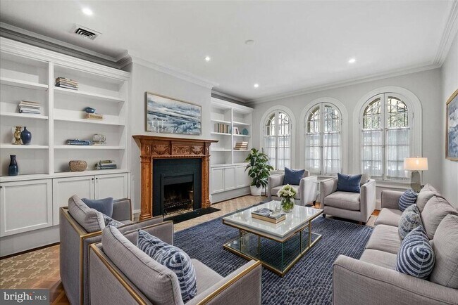 Building Photo - 2355 Ashmead Pl NW