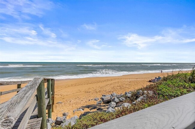 Building Photo - 112 7th St S