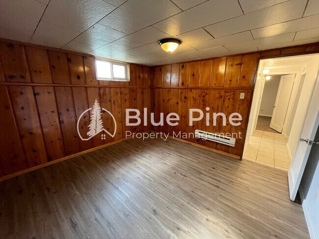 Building Photo - 892 McKinley Ave