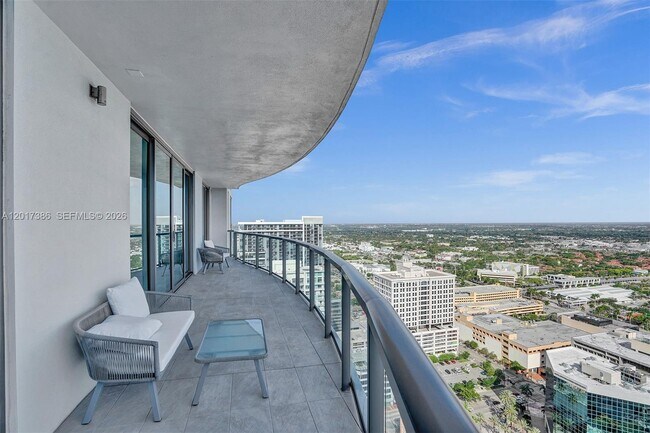 Building Photo - 100 E Las Olas Blvd
