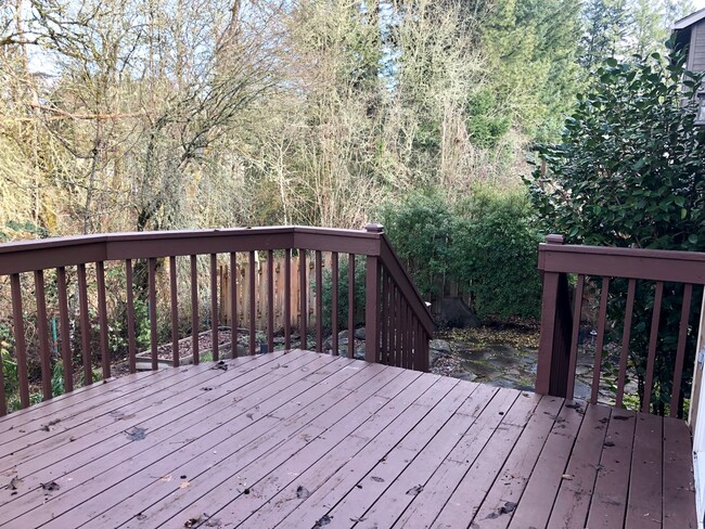 Building Photo - Beautiful 3 Bed + Bonus Room, 2.5 Bath Home!