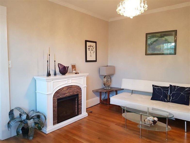 Building Photo - 22 Concord Ave