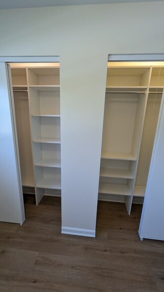 Building Photo - 14475 Jefferson Ave