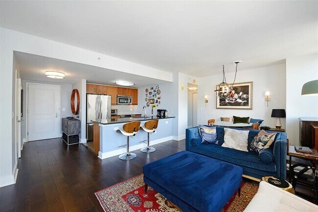 Primary Photo - 88 Morgan St