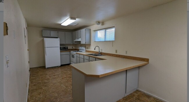 Building Photo - 309 S 300 W