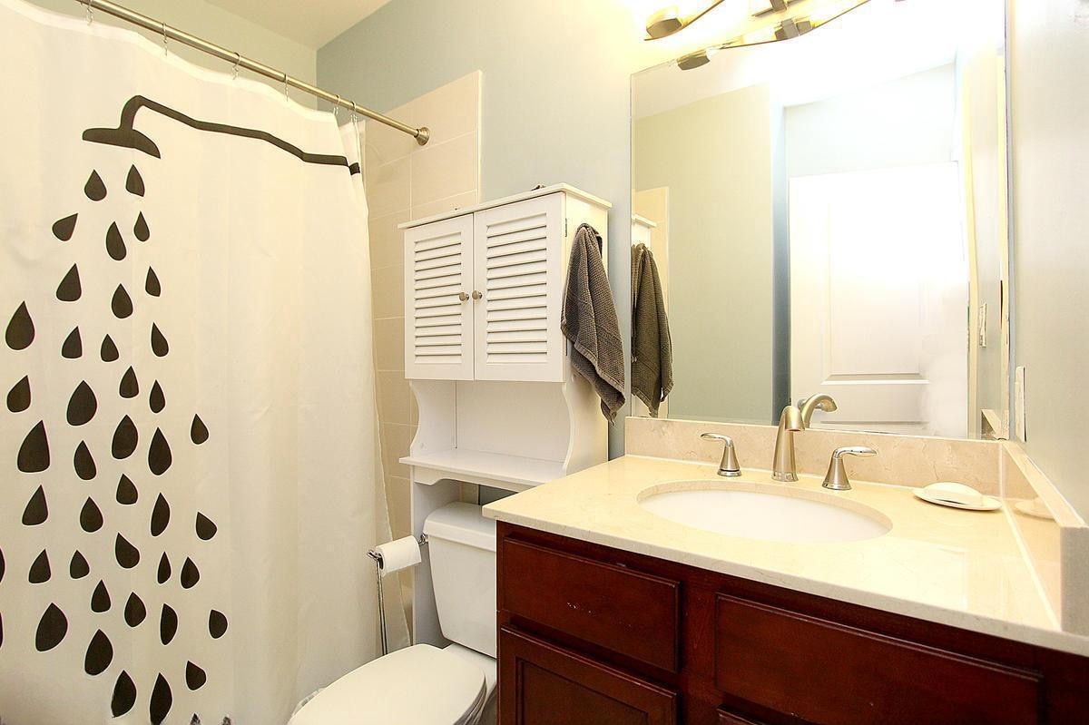 Hallway Bathroom (Furnished) - 440 Rhode Island Ave NW