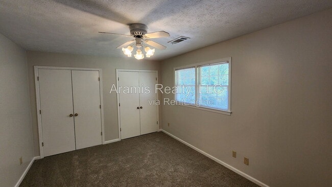 Building Photo - 829 Bradford Ct SW