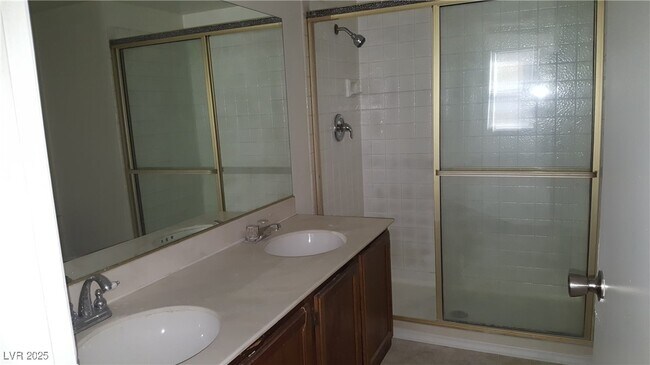 Building Photo - 6125 W Oakey Blvd