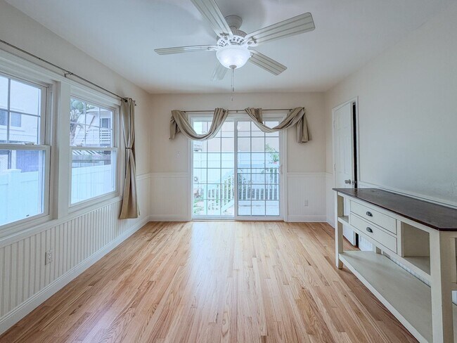 Building Photo - Hollywood Beach | 3 Bedroom + 2 Bathroom H...