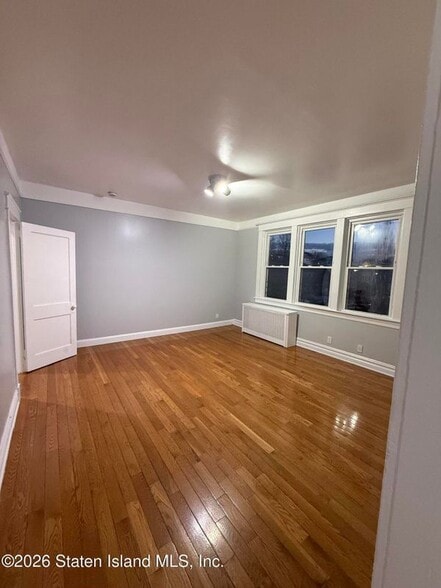 Building Photo - 335 Clifton Ave