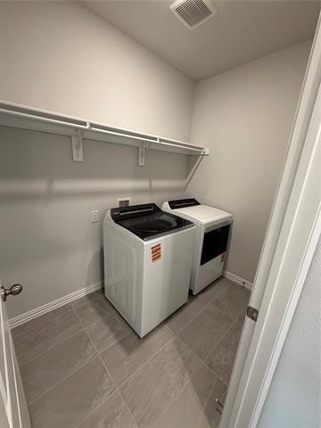 Building Photo - 5408 Locke Dr