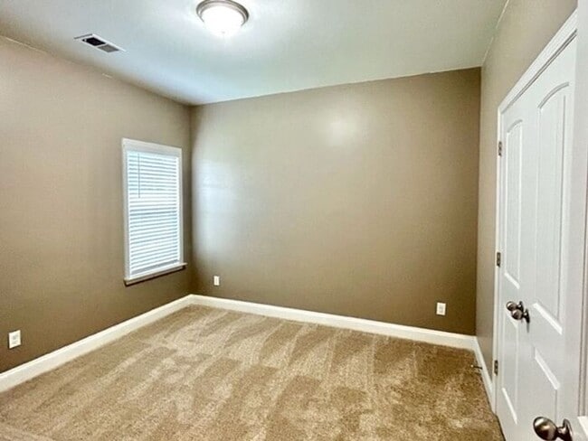 Building Photo - Now Leasing a 4-Bedroom 3 Bath Home In Olive Branch at Stateline