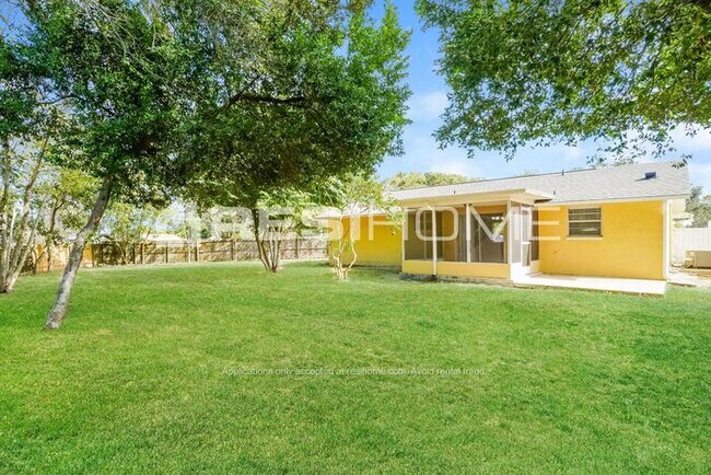 Building Photo - 6349 Ridge Crest Dr