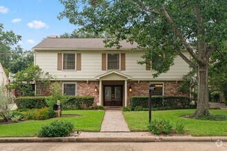 Building Photo - 527 Briar Knoll Dr