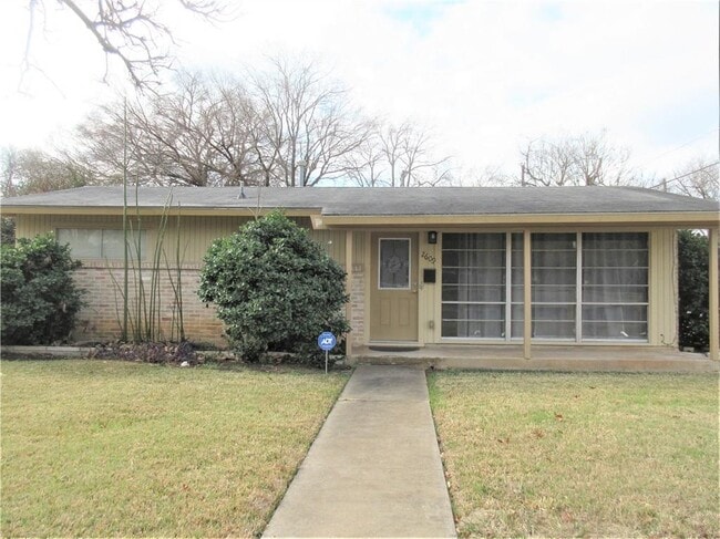 Building Photo - 2609 Hancock Dr