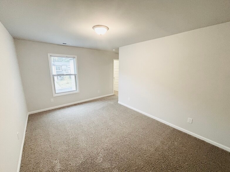 Building Photo - 27935 Chalmers Cir