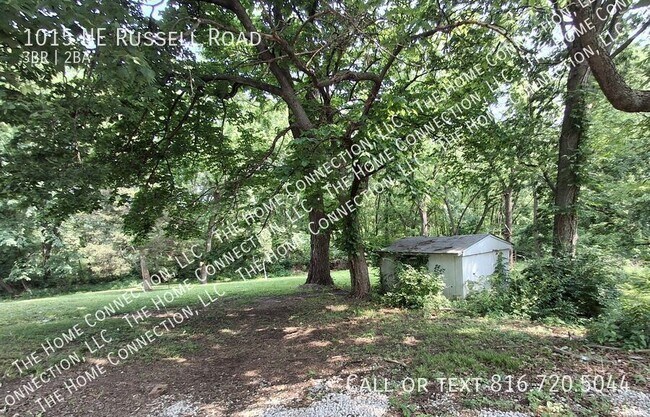 Building Photo - 1015 NE Russell Rd.