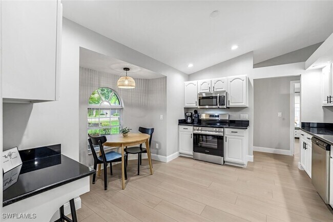 Building Photo - 45 Wickliffe Dr