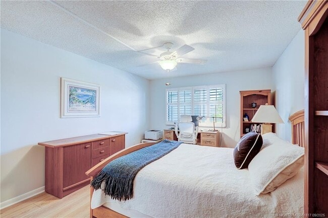 Building Photo - 10 NE Plantation Rd