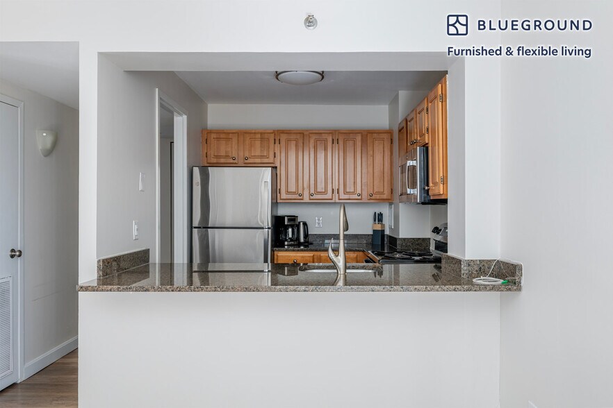 Building Photo - 150 Huntington Ave