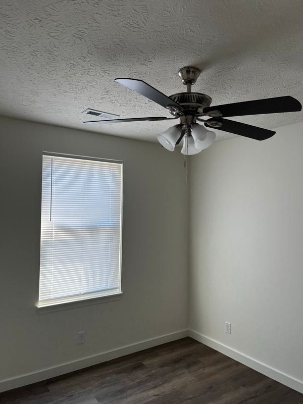 Building Photo - 122 Detchon Ct