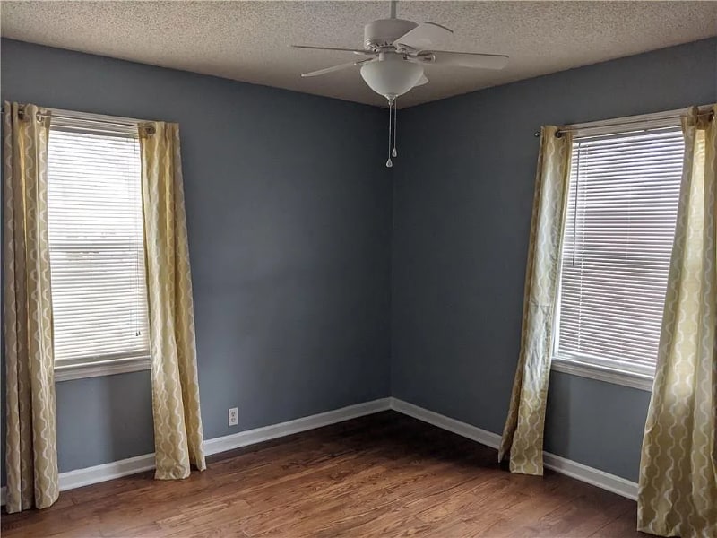 Building Photo - 5026 Rosslyn Ave