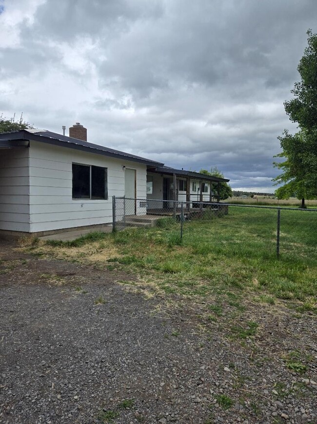 Building Photo - 12817 Highway 66