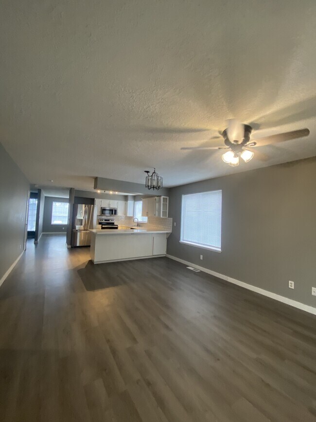 Building Photo - 1270 Marstone Ct SE