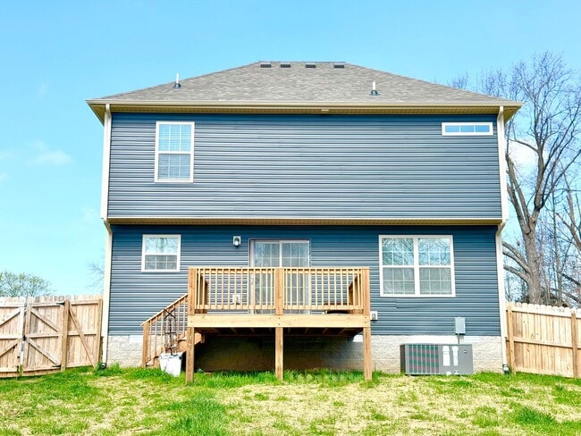 Building Photo - 2662 Scott Dr