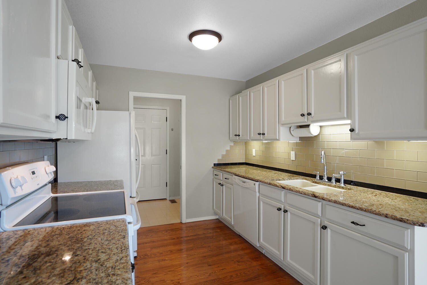 Building Photo - 2310 Elite Terrace