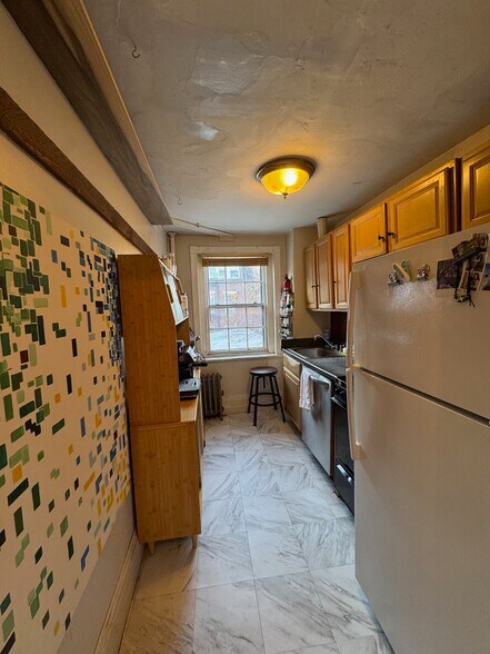 Building Photo - 8 Lindall Pl