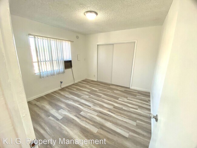 Building Photo - 1 br, 1 bath Apartment - 14109 Hatteras St...