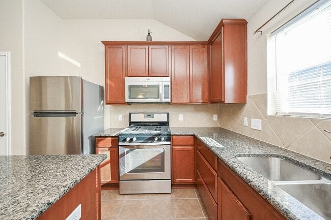 Building Photo - 2119 Mateo Park Dr