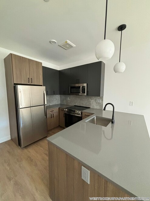 Building Photo - 199 Gardner St