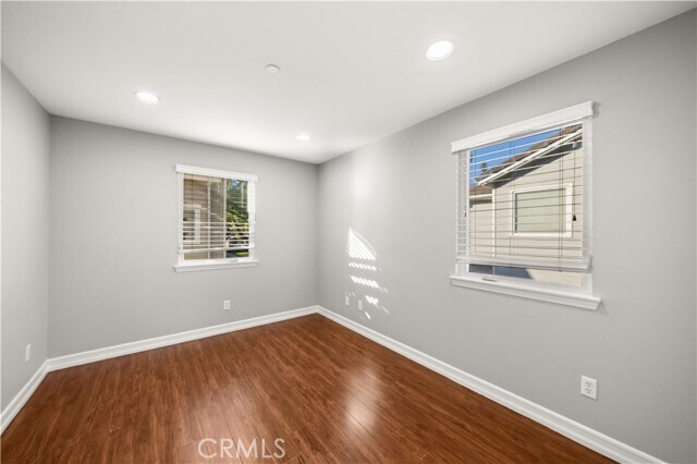 Building Photo - 78 N Sierra Bonita Ave