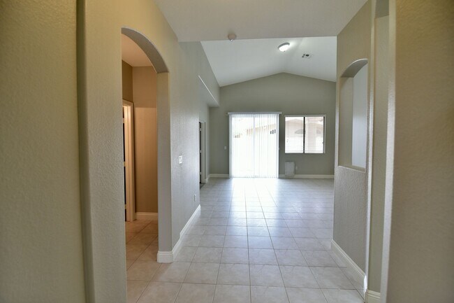Building Photo - 6157 Copper Crest Dr