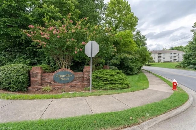 Building Photo - 125 James Rd