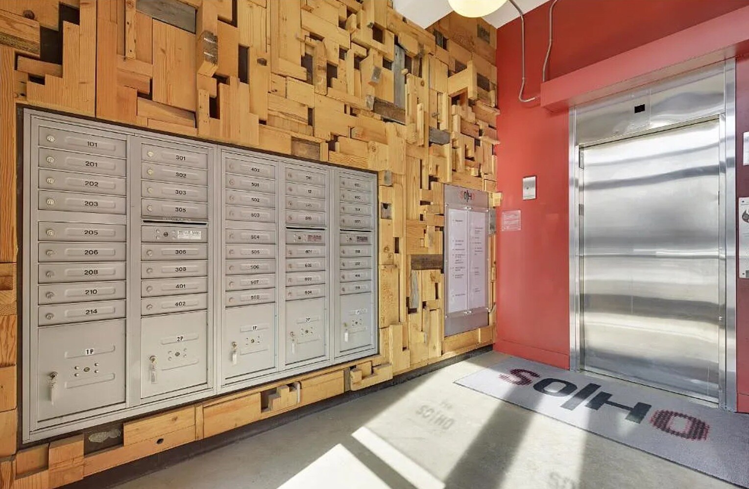 Building Photo - 718 Washington Ave N