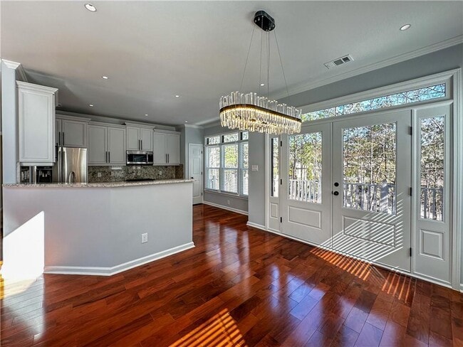 Building Photo - 3255 Park Chase