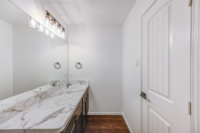 Building Photo - 2010 Louetta Stream Way