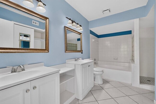 Building Photo - 2450 Wickersham Ln