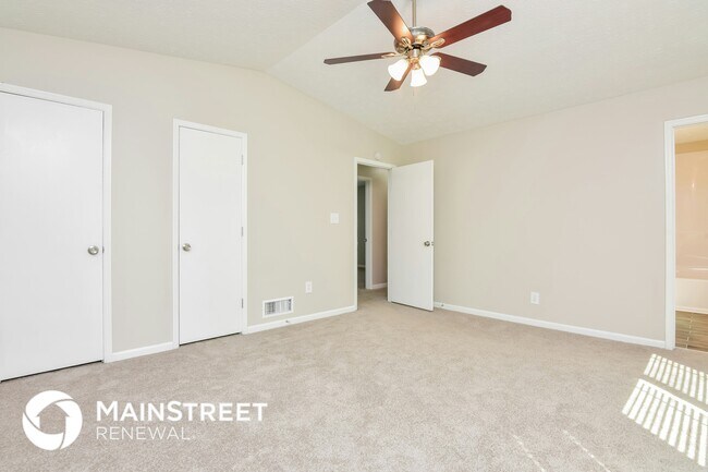 Building Photo - 2208 Lowtrail Ct