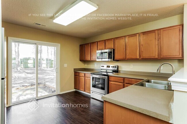 Building Photo - 2225 Ballston Pl