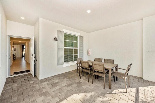 Building Photo - 12550 Galapagos Ct