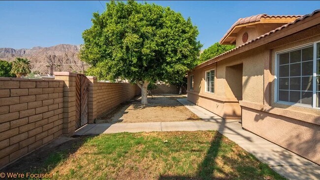Primary Photo - 51740 Avenida Carranza