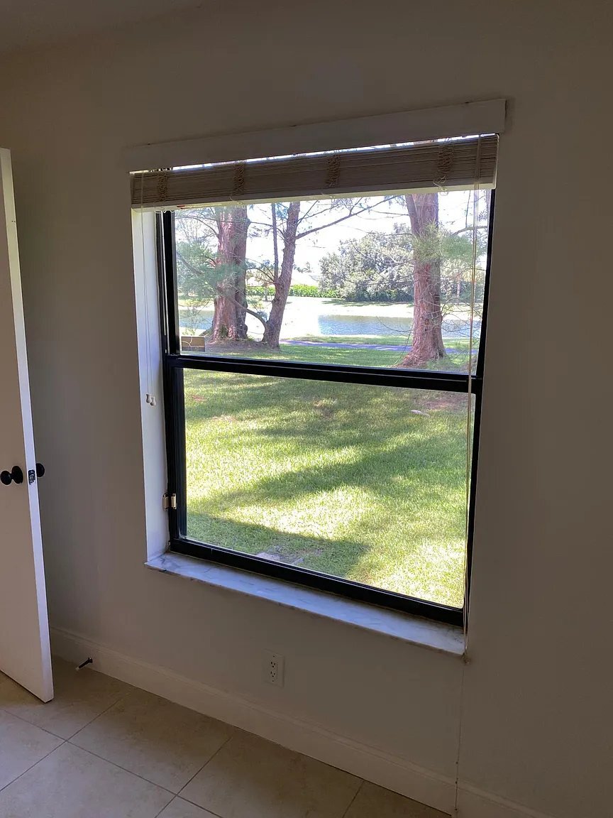 Building Photo - 21900 Lake Forest Cir